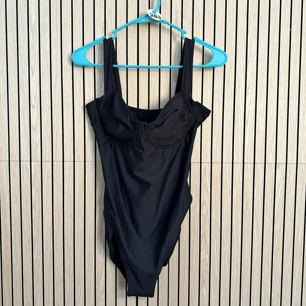 283 SKIMS Underwire One-Piece Swimsuit (XL, NWT)